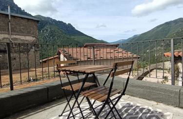 House of the Arches - Photo 9