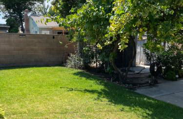 Just The Two Of Us -Romantic Pool View And Private Entry Sleeps 2 Near CSUN CSUN - Foto 22