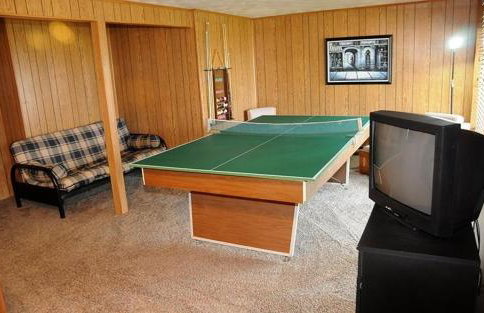 Seven Springs Swiss Mountain 3 Bedroom Standard Condo, Sleeps 8! condo - Photo 16