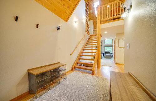 19 Mi to Slopes at Crystal Mtn Getaway with Hot Tub - Foto 15