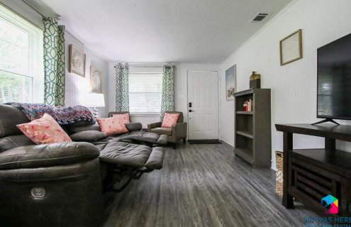 Cake By The Ocean Electric Recliners-Minutes From I-95 And Pembroke - Photo 11