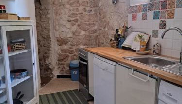 Un Air de Vignes, jaccuzzi, au cœur du village - Foto 3