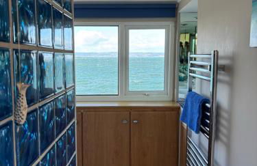 Splash Cottage beach house with Sea lapping Garden - Foto 21