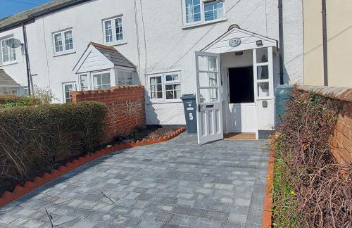 Meadow View Cottage - Photo 2