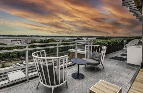 2BR Urban Retreat Gym Parkng and Scenic Rooftop - Foto 38