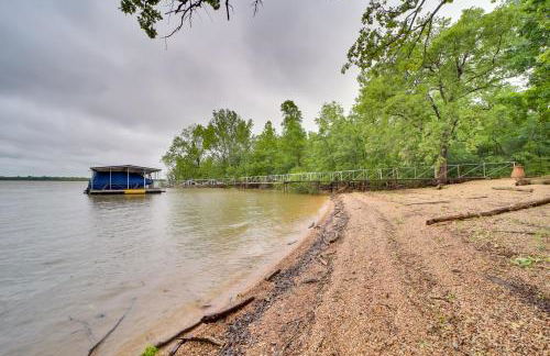 Boat Dock and Fire Pit Sunset Cove Lakefront Gem - Foto 24