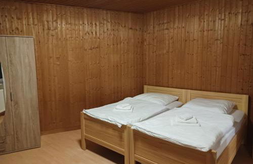 Ruhige freistehender Bungalow mit Parkplatz - Foto 16