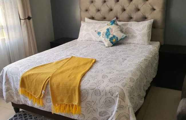 Posh 3 Bed Guesthouse in Hillside With Pool - 2039 - Foto 14