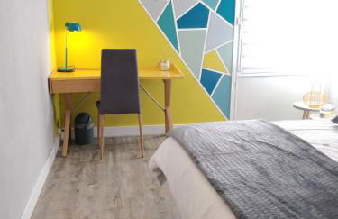 Les Clés du Bonheur by Beds4Wanderlust, 47m2 avec Terrasse privative & Parking-RER B TGV 10min-Orly 20min - Foto 2