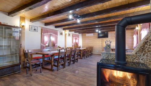 Rustic Cottage With Heated Pool - Happy Rentals - Foto 3