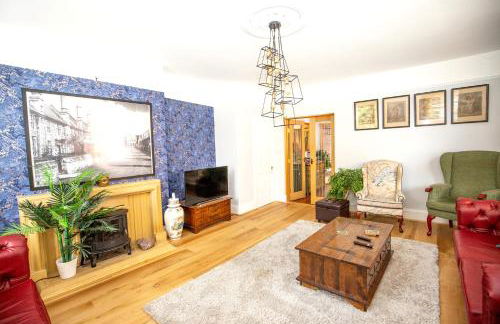 Marketplace Glastonbury - Photo 22