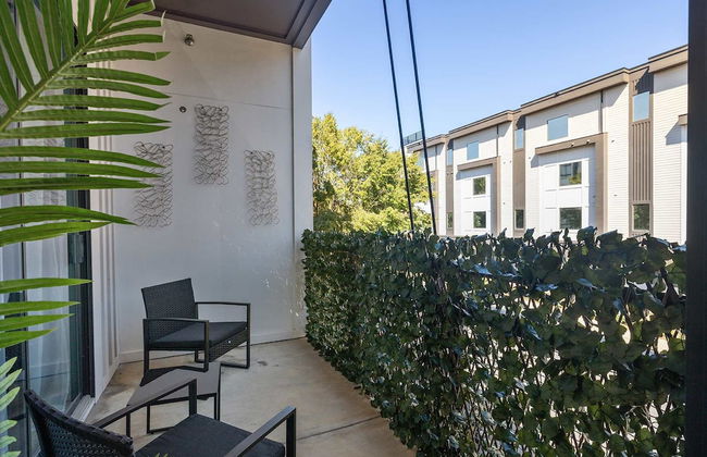 Spacious 2BD With Private Balcony and Free Parking 2 - Foto 21