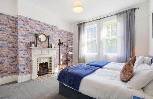 Large 7-Bed House Sleeps 14 FREE Parking ,Contractors & Groups Welcome - Foto 35