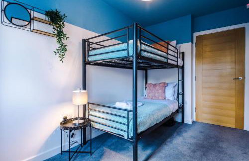 Formby Village Apartments By Greenstay Serviced Accommodation - Perfect For SHORT & LONG STAYS - Couples, Friends, Families & Business Travellers All Welcome - Dog Friendly - 7 - Foto 4