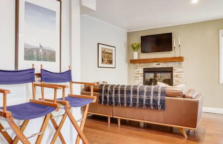 Hot Tub Sauna Game Room Modern 5BDR Family Cabin Homewood by AvantStay - Foto 11