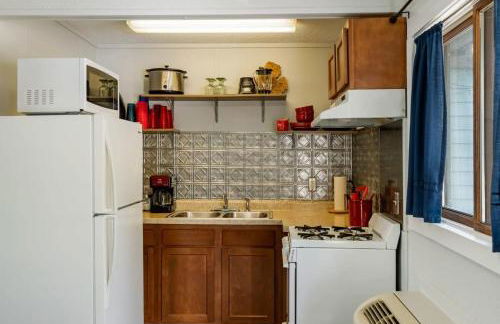 Fife Lake Lodge 2BR Loft with Kitchen & Lake Views - Foto 11