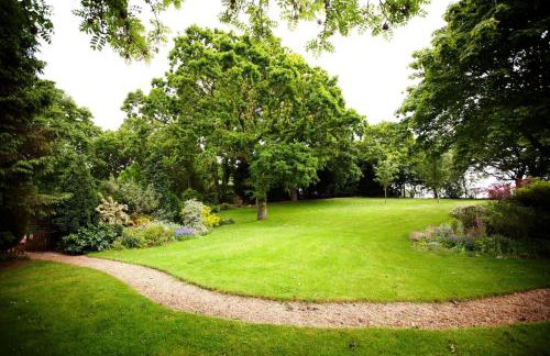 Wayford Bridge Inn Hotel - Photo 17