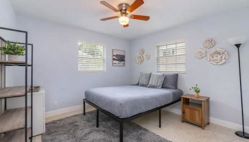 Ventur Tropical w Hot Tub Close to Beach - Photo 5