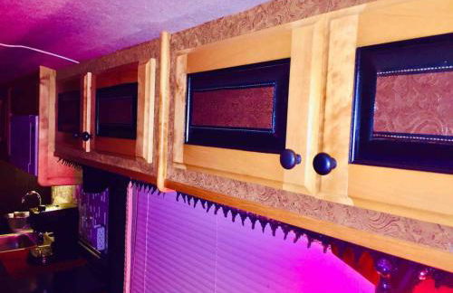 Stay Like a Rock Star Tour Bus in Durham NC - Foto 32