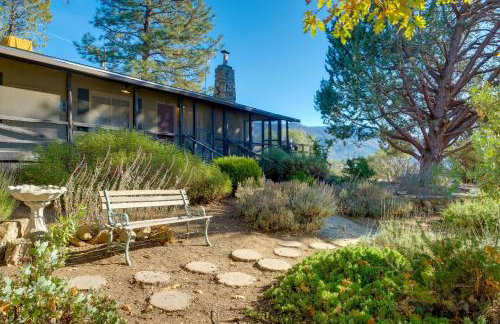 Secluded Mountain Hideaway < 8 Miles to Bass Lake! - Foto 3