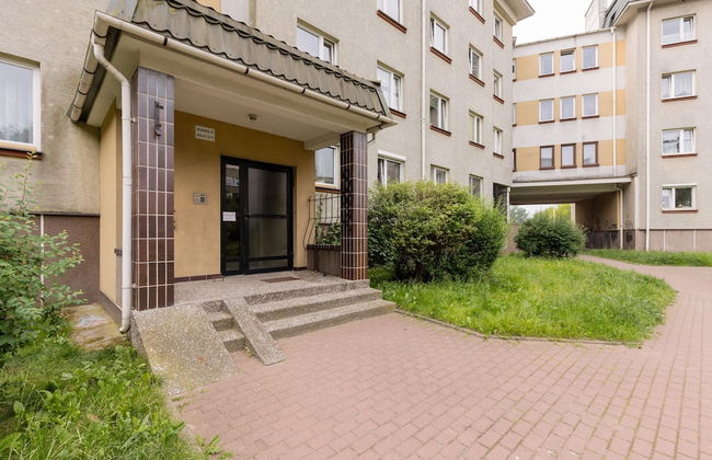 Spacious Apartment Pruszkow by Renters - Photo 19