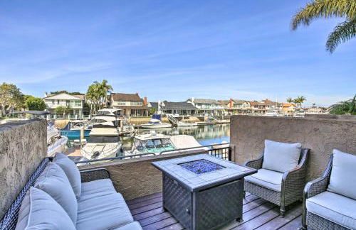 Waterfront Huntington Beach Condo with Fire Pit - Foto 2