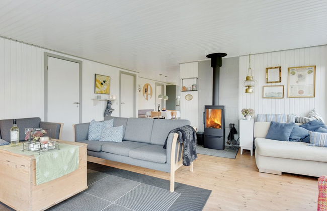 "Roar" - 500m from the sea - Photo 27