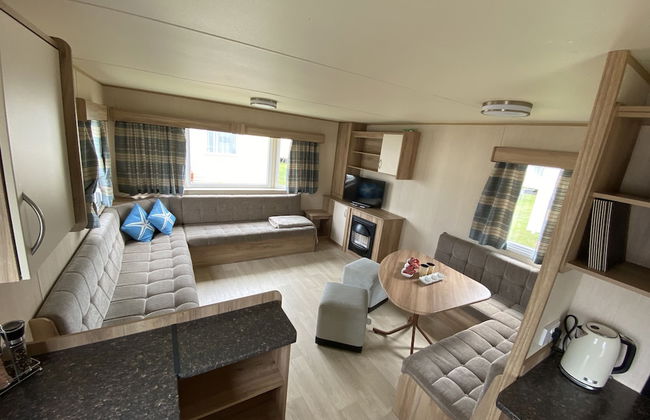 3 Bed 8 Berth Caravan in California Cliffs - D53 - Foto 15