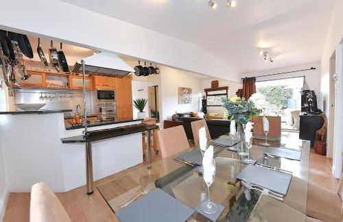 Gorgeous 3BD Cottage in the Heart of Guildford - Foto 11
