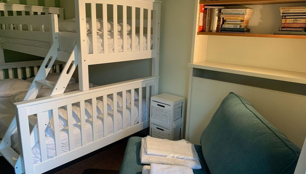 Charming Home w/ Garden - Foto 2, Habitación