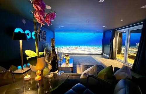 Sunridge Fishing Lodge with Hot Tub & Giant Cinema - Foto 55