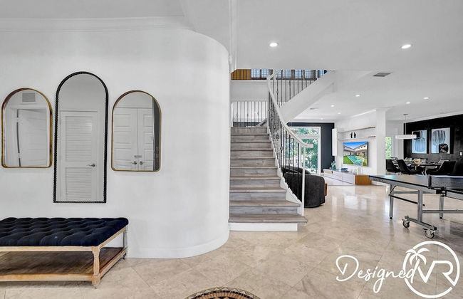 Amazing 7 BR Villa With Heated Pool Near the Beach - Photo 63