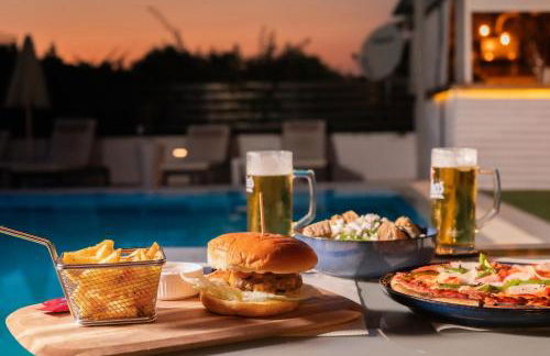 Oscar Villa & Studios - Foto 56