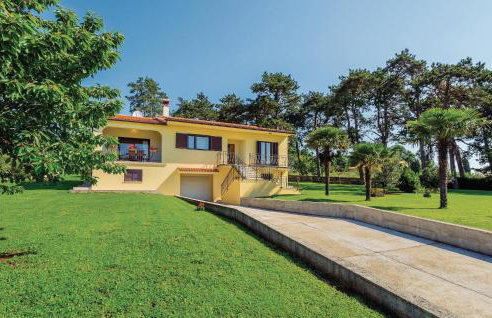 3 Bedroom Cozy Apartment In Nedescina - Foto 5