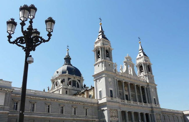 Madrid Segway Tour - Photo 3