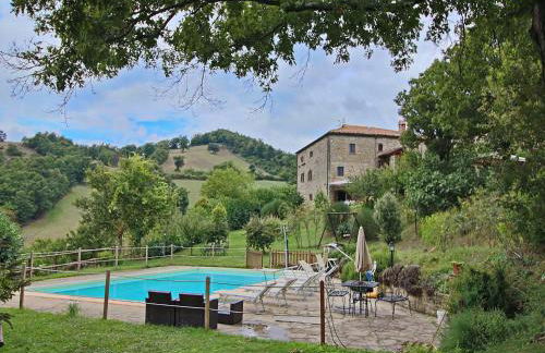 Farmhouse in Apecchio with Pool and Terrace - Foto 7