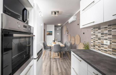 3 Bedroom Nice Home In Kapovci - Foto 24