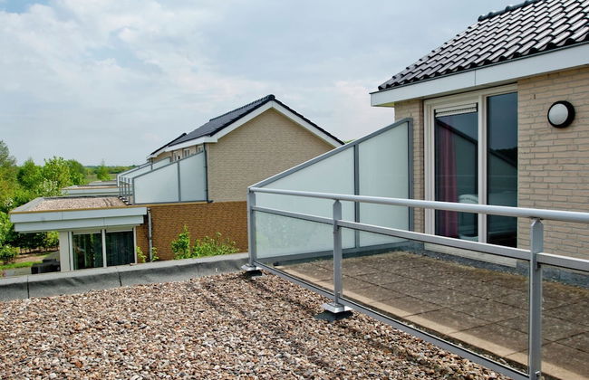 Villa in Maaspark With Sauna and Lake Views - Photo 25