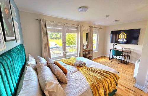 Modern 5 Bedroom Townhouse with Free Parking - Foto 25