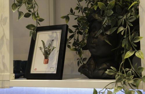 Midnight blues for 3 people near the airport - Foto 30