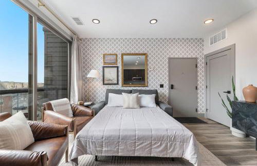 Brand New Condo in the Heart of Traverse City! - Foto 30