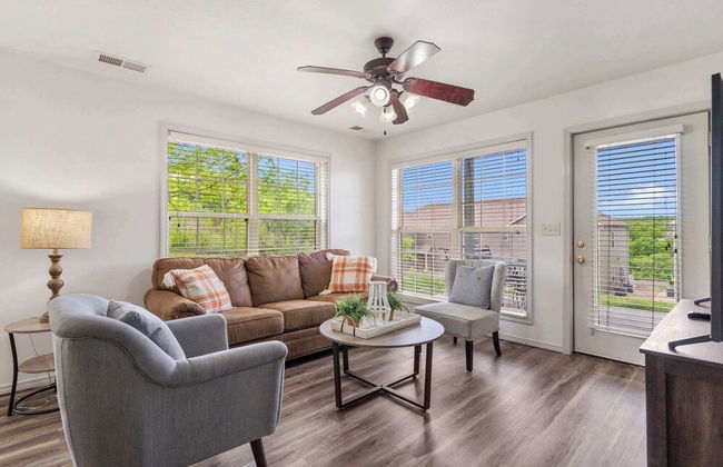 Retreat at Par Lane - Family Friendly Condo - Photo 14