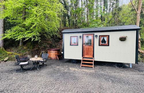 Romantic Shepherds Hut with Hot Tub in The Heart of Snowdonia - Foto 1