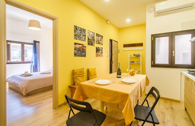 Folklore House in Historical Catania - Photo 3