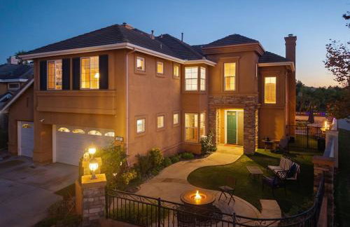 Carmel Valley Villa by Coastline Vacation Rentals - Photo 34