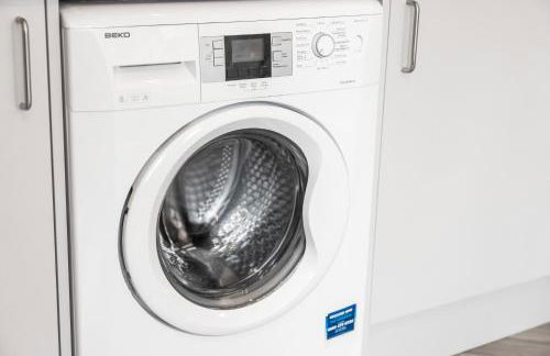 Stylish 2Bed Apartment - Parking - Smart TV - Wi-Fi Netflix 52C - Foto 20