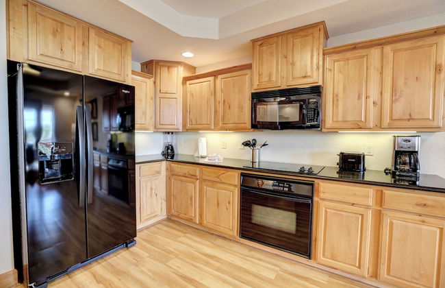 Grand Crowne Resort - Photo 50