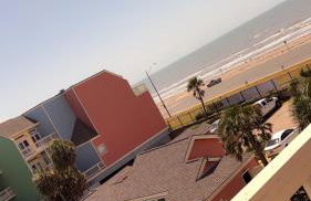 Sun-Kissed Stays - Photo 11