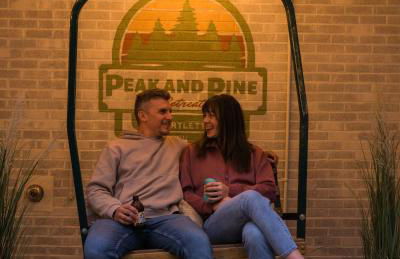 Family Retreat Sauna Hot Tub Games Peloton - Photo 7