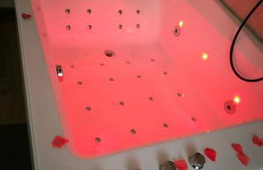 Love Room, studio Woody Spa , Balnéo - Foto 4